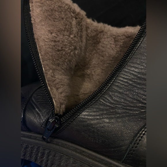 Reiker Men’s Black Leather Ankle Shearling lined Boots size 10.5 / 44 - Picture 2 of 7